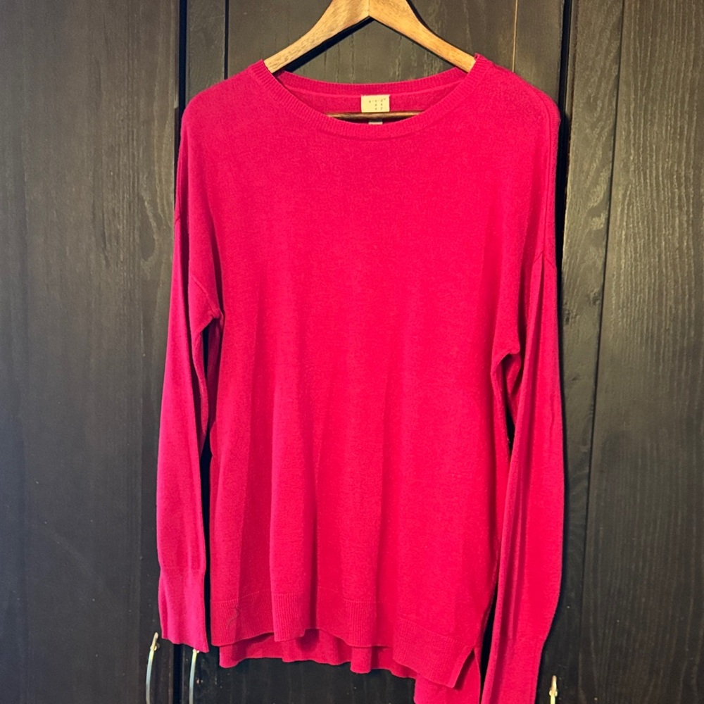 Women's Fuchsia Sweater